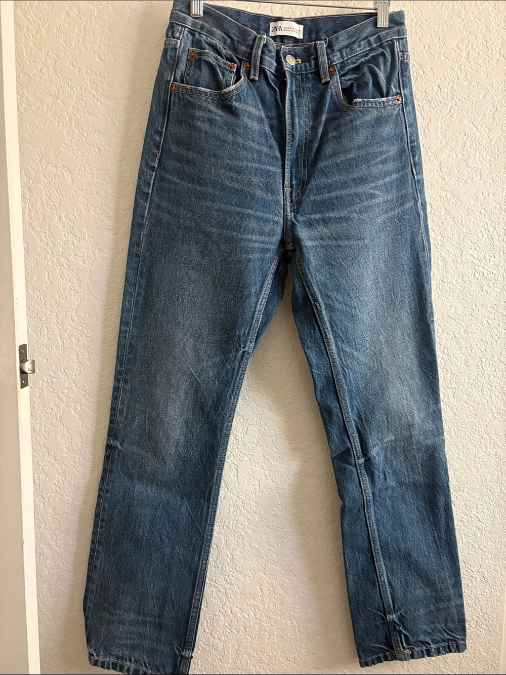 Zara Women’s Straight Leg Blue Denim Jeans